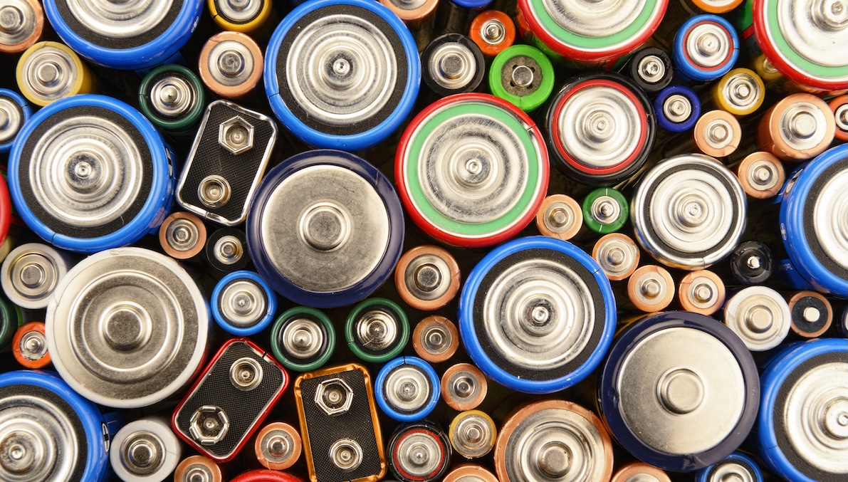 LISTEN: How do batteries actually work? Free